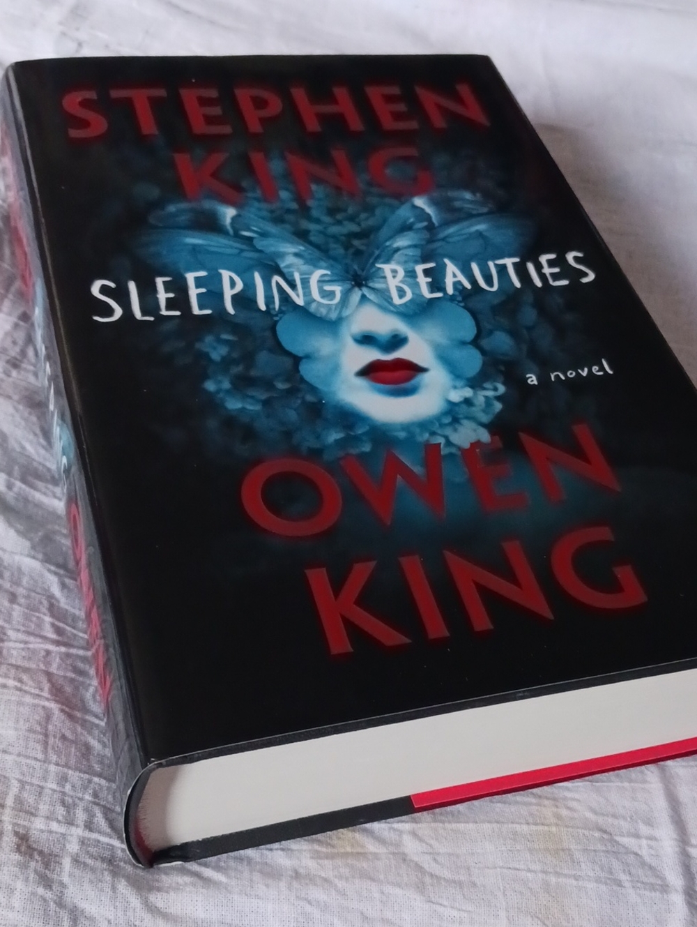 Stephen King & Owen King Sleeping Beauties Hardcover - Black and Blue Cover